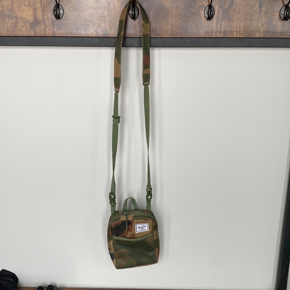 Herschel Camo Bag